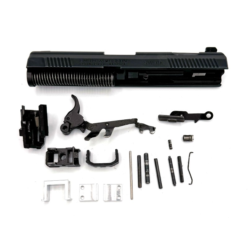 Smith and Walther P99 (With Rail)