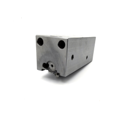 Rogue 9 Bolt